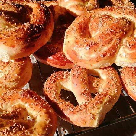 Des Robines Отель Tartonne